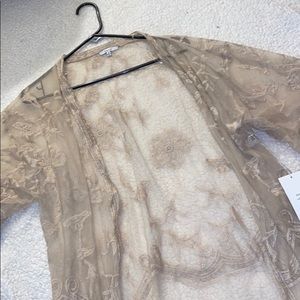 Cream/Nude Lace Kimono